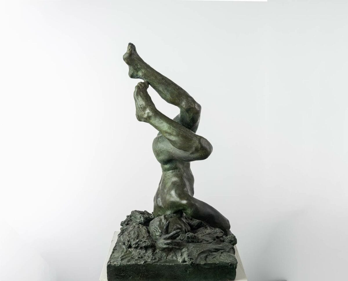 Icare chutant, oeuvre en bronze de Guy Le Perse