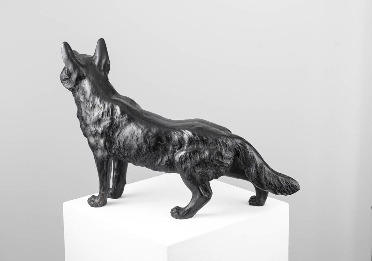 Okimono en bronze représentant un renard ou Kitsune