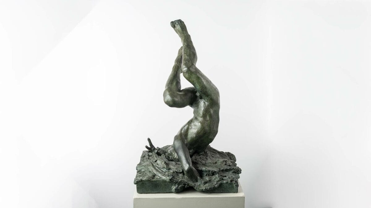 Guy le perse, male nude bronze sculpture representing the fall of Icarus into the sea.
