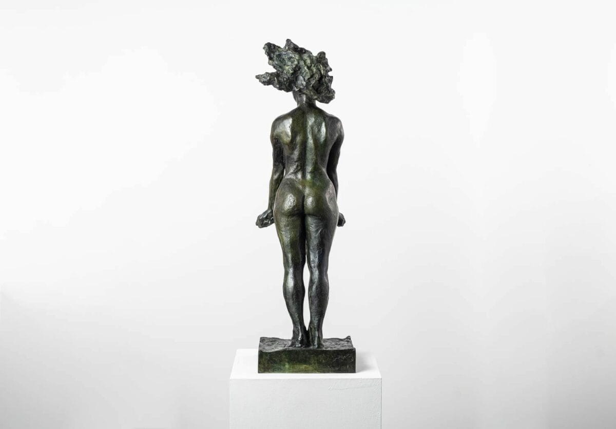 A bronze creation of Salome by Guy Le Perse, a French sculptor inspired by the great myths and the Bible. He also derives inspiration from Rodin and Michelangelo.