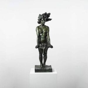 Salome in bronze by Guy Le Perse, a French sculptor whose work is influenced by grand myths and the Bible. Additionally, he finds inspiration in Rodin and Michelangelo.