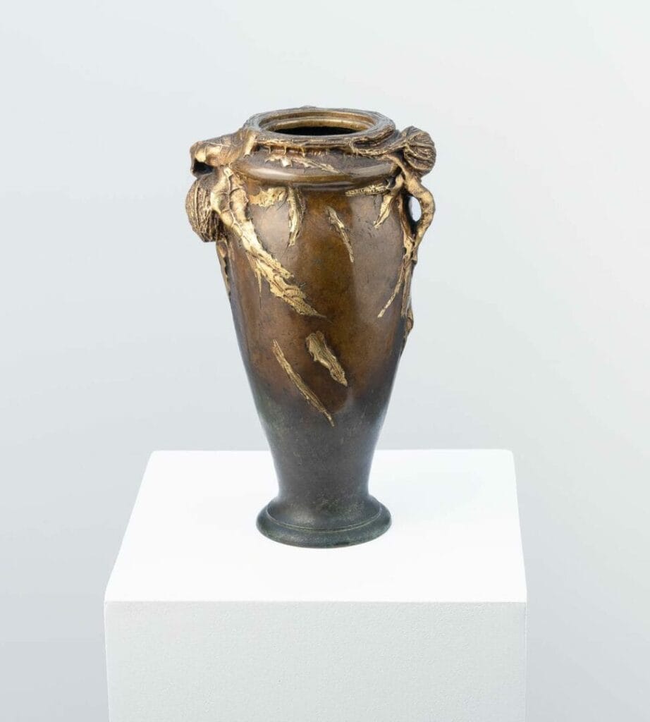 Art Nouveau patinated bronze vase decorated with thistles - Albert Marionnet