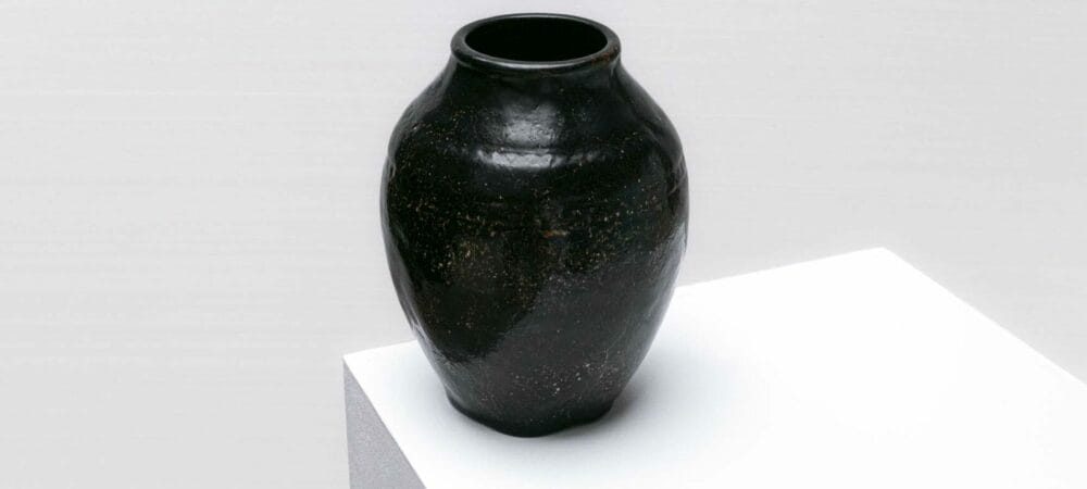 Vase en grès noir d'Emile Decoeur